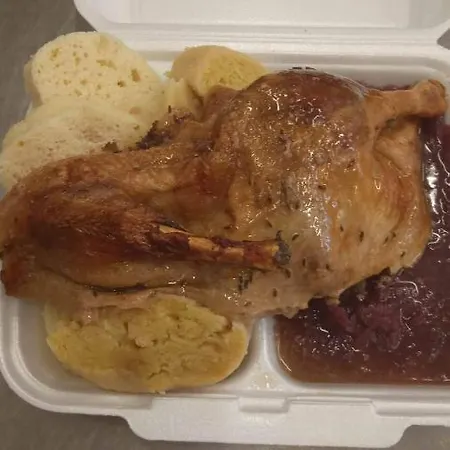 בית הארחה Mala Svata Hora - & Restaurace Mníšek pod Brdy