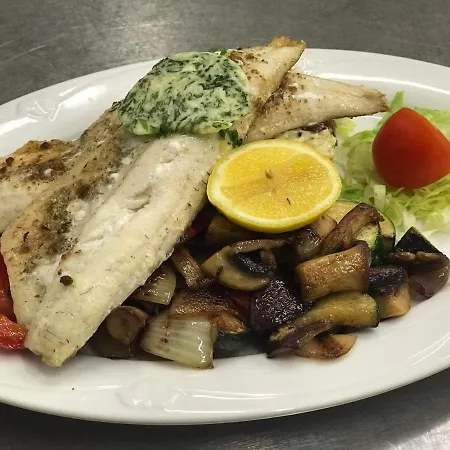 Maison d'hôtes Mala Svata Hora - & Restaurace Mníšek pod Brdy
