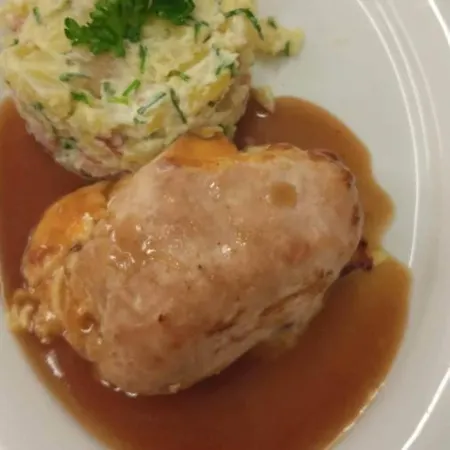 Mala Svata Hora - & Restaurace Maison d'hôtes Mníšek pod Brdy