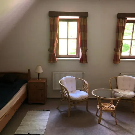 Mala Svata Hora - & Restaurace Maison d'hôtes Mníšek pod Brdy