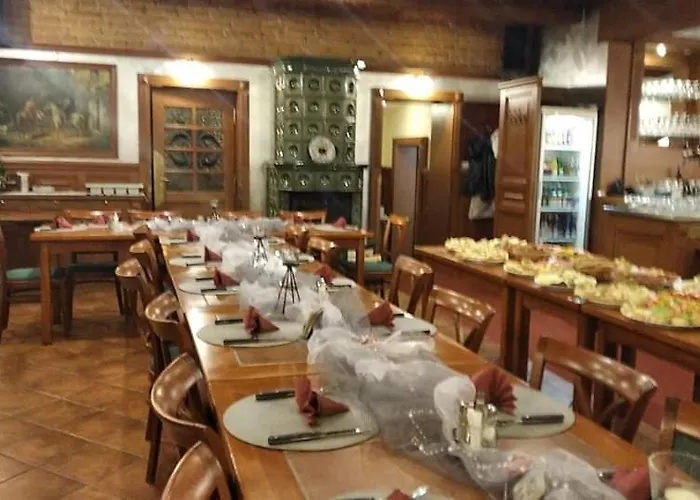 Malá Svatá Hora - Penzion&restaurace * Mníšek pod Brdy