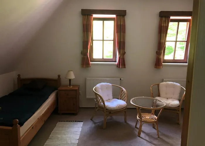 Mala Svata Hora - & Restaurace بيت ضيافة Mníšek pod Brdy